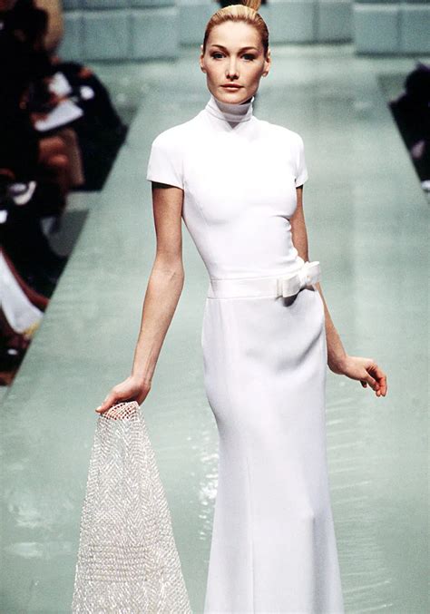 carla bruni hermes wedding dress|carla bruni 90s model.